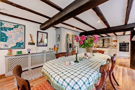 7 bedroom detached house to rent - Photo 3