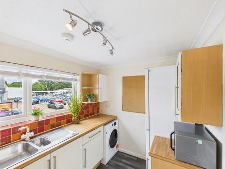 3 bedroom terraced house to rent - Photo 2