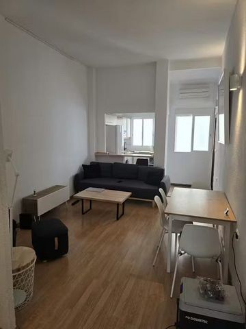 Carrer de Finestrat, Valencia, Valencian Community 46006 - Photo 2