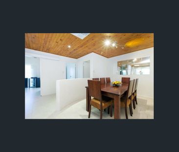 Welcome to 18 Redgum Street Greenwood! - Photo 4