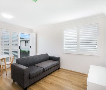 Beachside Villa Living Opposite Silver Beach - Photo 1