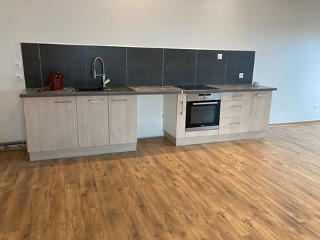 Location Appartement 1 pièce 67m² - Photo 2