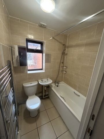 Room in a Shared House, Gordon Avenue, SO14 - Photo 5