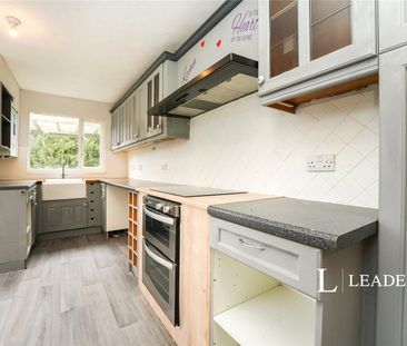 3 bedroom house to rent Trent Road, Brockworth, GL3 - Photo 3
