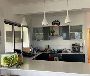 Greenslopes - Photo 2