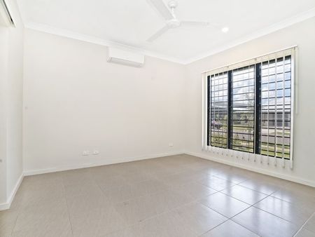 28 Bullita Street, - Photo 3