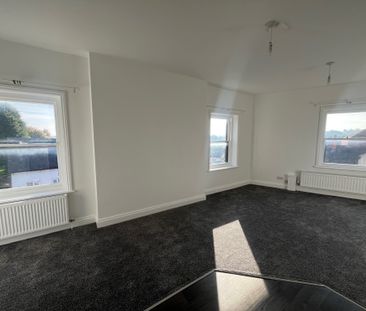 Market Place, Uttoxeter - Photo 4