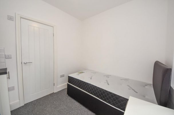 1 bed Room for Rent - Photo 1