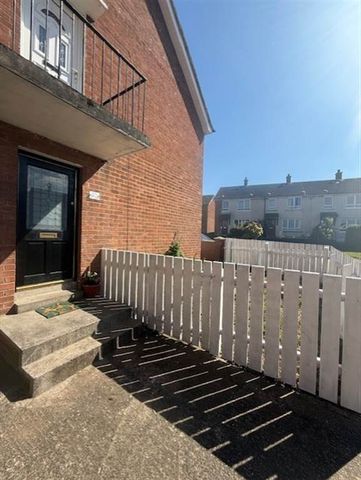 27a Kilwarlin Crescent, Belfast, BT8 7EN - Photo 4