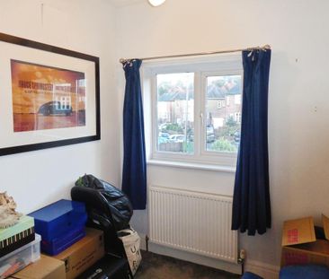 3 bedroom semi-detached house to rent - Photo 4