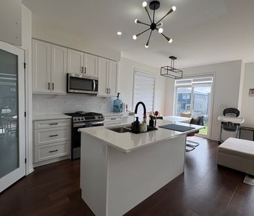 1369 Woodfield Cres, Kingston, ON K7P 0T3 - Photo 3