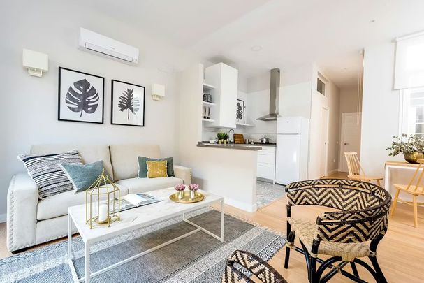 Calle Trinidad Grund, Málaga, Andalusia 29001 - Photo 1