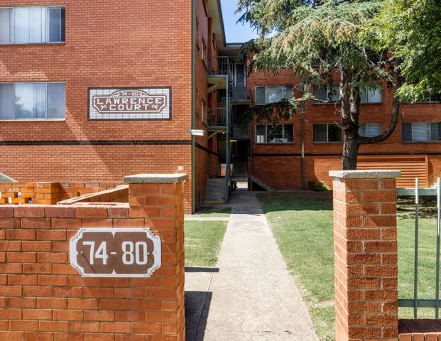 5/74-80 Collett Street, Queanbeyan - Photo 1