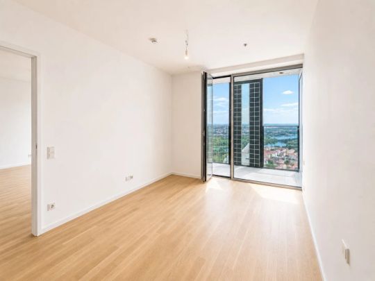 43. Etage mit 16sqm Loggia: Erstbezug inklusive Sonnenaufgang - DC2 Tower - Foto 1