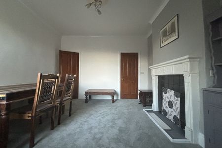 Bates Street - Photo 3