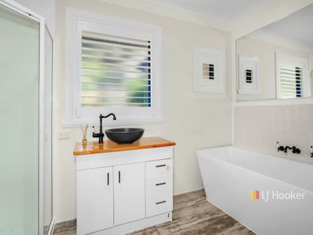 44 Wyatt Crescent, South Burnie - Photo 5