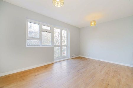 3 Bed Flat, Sheen Road, TW9 - Photo 2
