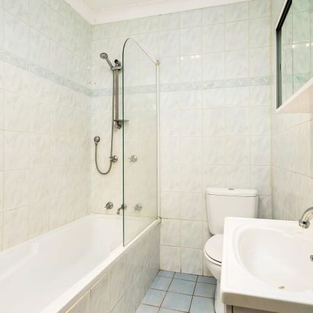 Spacious & Comfortable Living in the Heart of Ashcroft - Photo 3