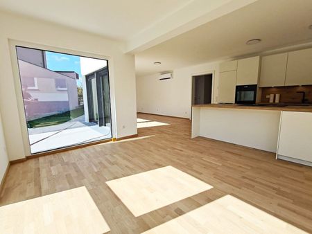 ANKOMMEN & WOHLFÜHLEN, traumhaftes Einfamilienhaus mit Terrasse und Garten, 4 Zimmer, Wohnküche, Wannenbad, Klimaanlagen, Ruhelage, Erstbezug - Foto 2