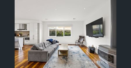 PREMIUM LIVING IN PRESTIGIOUS OLDE BERWICK - Photo 2