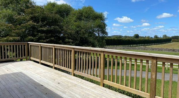 Beautiful Four Bedroom Family Home with Double Garage in Maunu - Photo 1