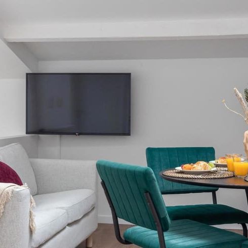 Appartement te huur - foto 1