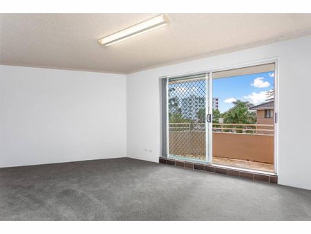 Two bedroom unit - Photo 2