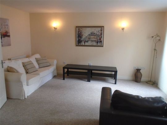 4 bedroom terraced house to rent - Photo 1
