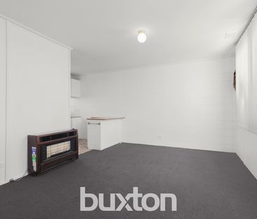 COASTAL COMFORT - 2 BEDROOM LIVING IN CHELSEA - Photo 3