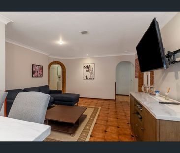 HUGE FAMILY HOME READY FOR SUMMER - Photo 4