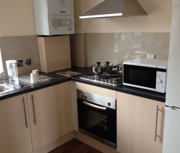 Room in a Shared Flat, London, E16 - Photo 6