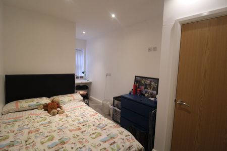 Cyprian House, Monthermer Road, Roath - Photo 5