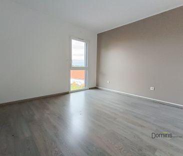Location Appartement 2 pièces 48m² NEUVILLE EN FERRAIN 59960 - Photo 5