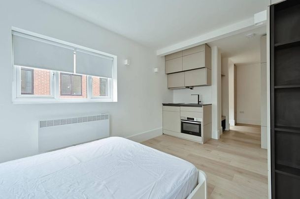 Studio to rent - Photo 1