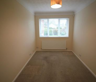 3 bedroom detached bungalow to rent - Photo 3