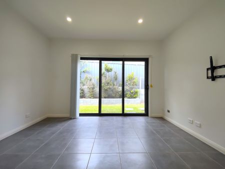 Modern two Bedroom Villa - Photo 2