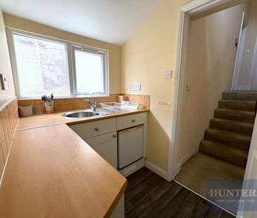 1 bedroom Flat To Let - Photo 4