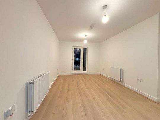 Verde Avenue, Bedford, MK42 - Photo 1