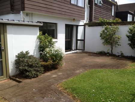 MISSION BAY TOWNHOUSE - LEVEL WALK TO BEACH - Photo 5