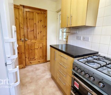 2 bedroom semi-detached house to rent - Photo 6