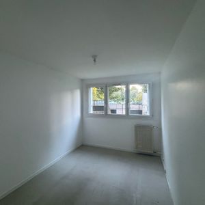 Location T3 60m² Marseille 13010 Saint Tronc - Photo 2