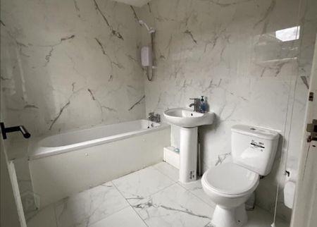 66 Kilburn Street, Belfast, BT12 6JT - Photo 2