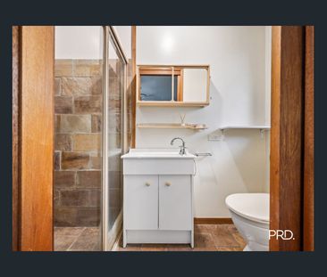 Spacious Family Home in Prime Narellan Location - Photo 6