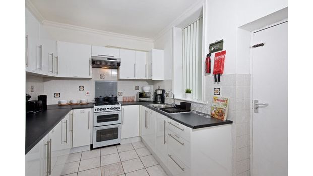 Salisbury Road - Photo 1