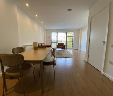 2 bedroom apartment to rent - Photo 2