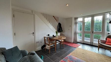 2 bedroom semi-detached house to rent - Photo 3