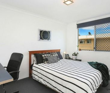 Renovated Unit with Ocean Glimpses - Photo 4