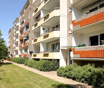 Perfekt ... mit Balkon und in der 1. Etage! - Foto 1