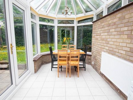 5 bedroom house to rent - Photo 2