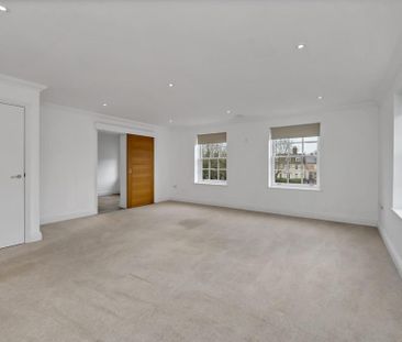 3 bedroom apartment to rent - Photo 3